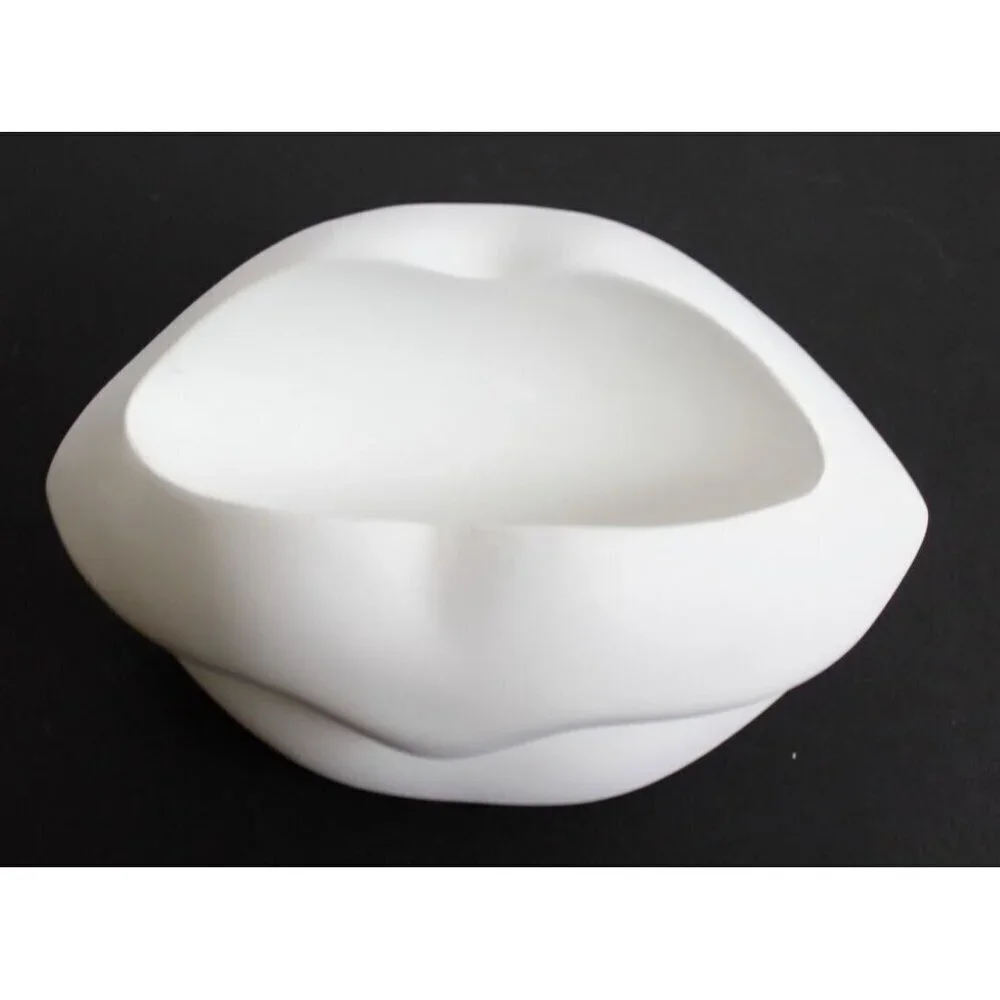 New MCM Large Lips / Mouth White Retro Modern Succulent Flower Planter Pot